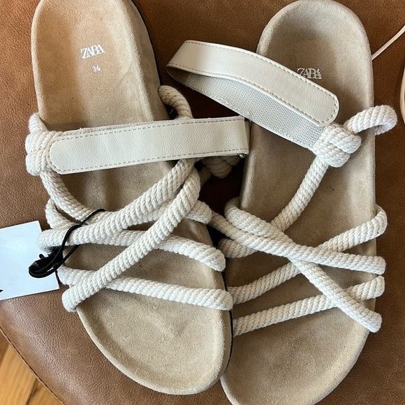 NWT ZARA VACATION CROCHET ROPE SANDAL SIZE 6/9
🚨FIRM PRICE - Picture 6 of 8